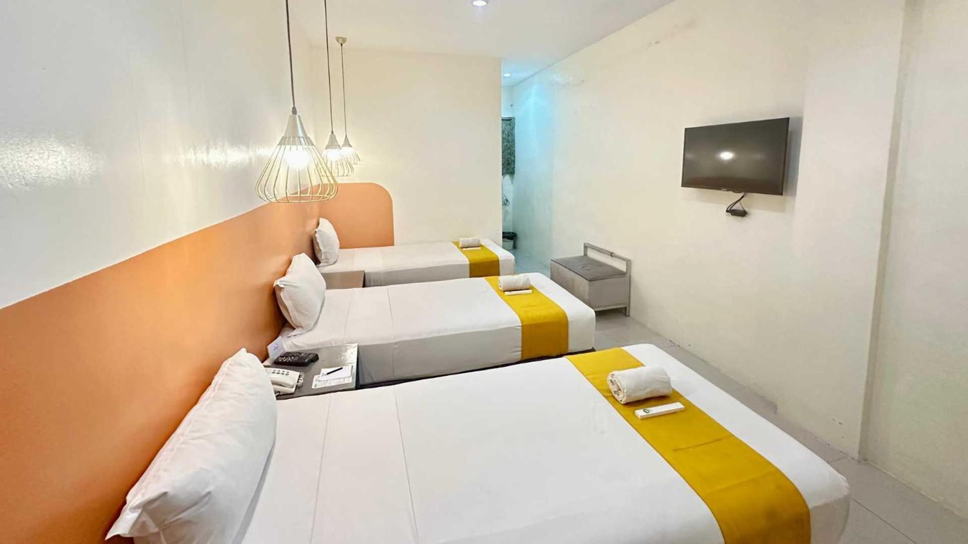 Travelbee Capitol Inn Cebu Eksteriør billede
