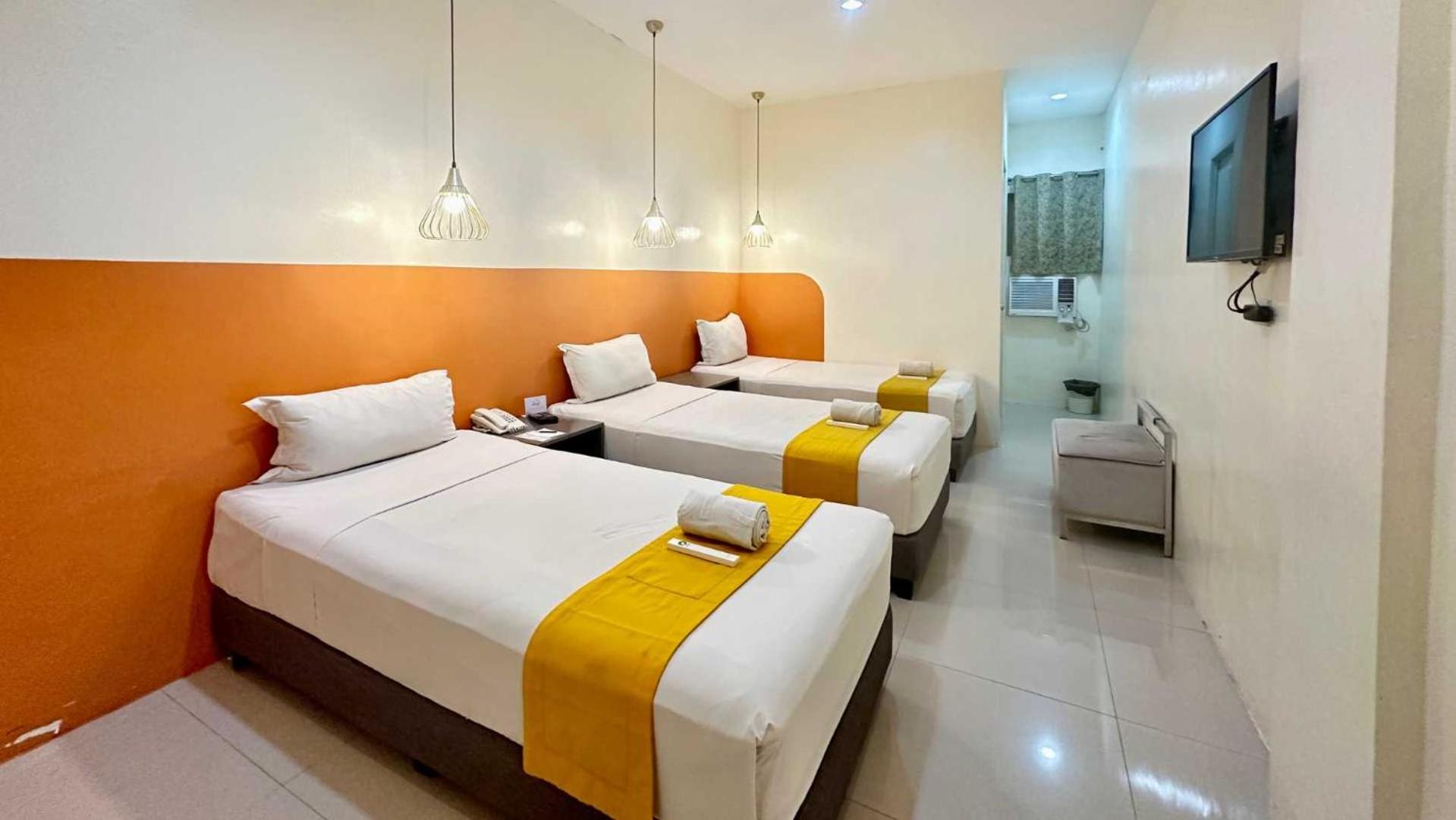 Travelbee Capitol Inn Cebu Eksteriør billede